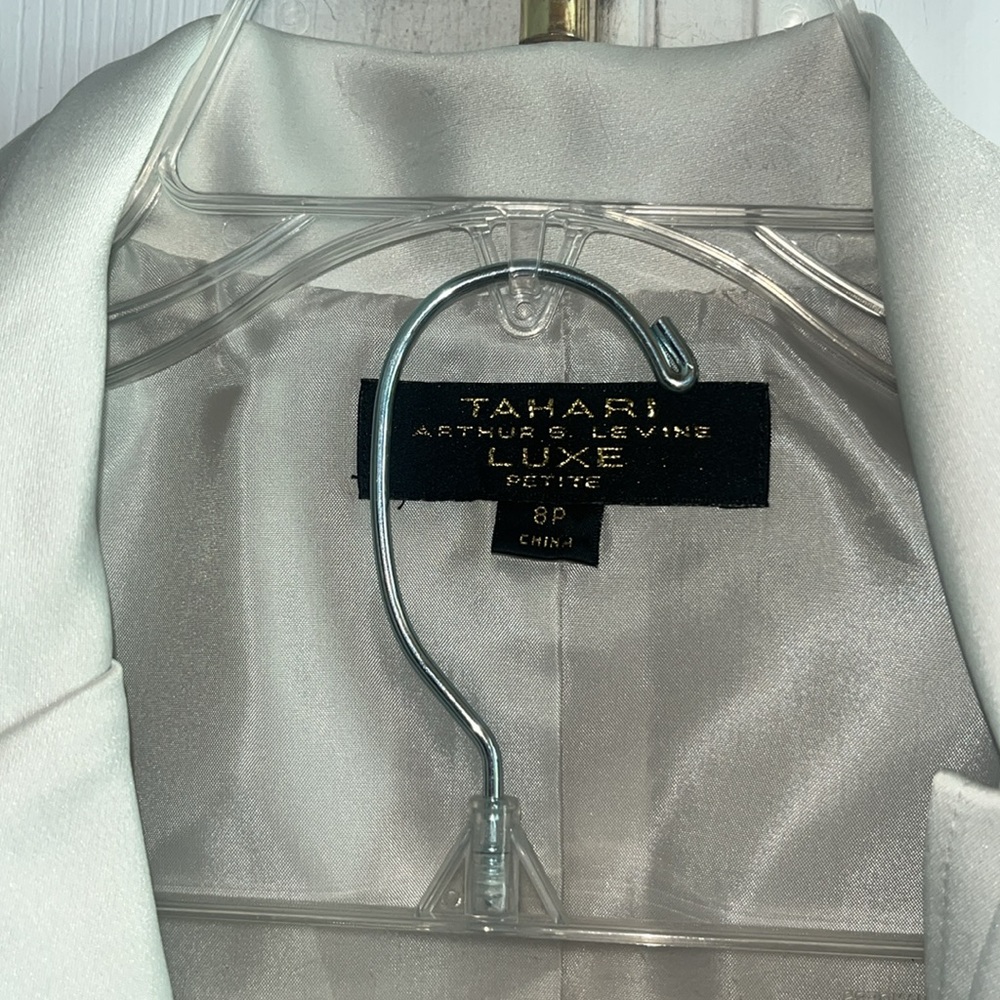 Tahari Gray Formal Suit Lace Sirt Size 8P  NWT - Picture 6 of 16